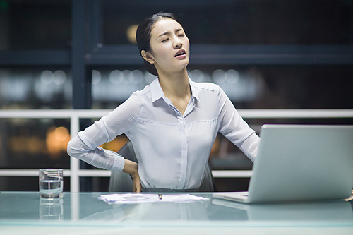 背痛是什么原因 通常由这六种原因所致