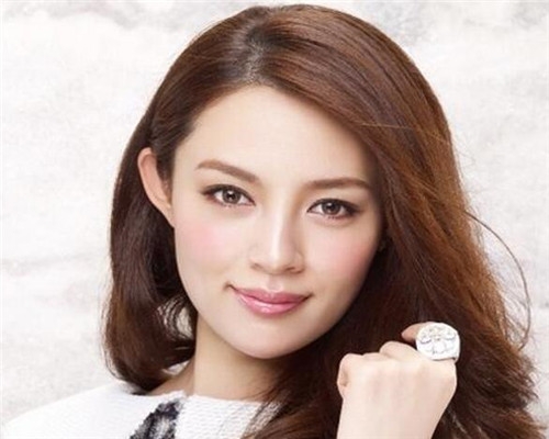 熬完夜之后怎样去眼袋最有效