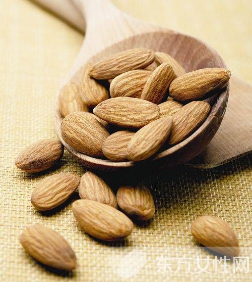 杏仁的食用方法及功效 哪些人不宜吃杏仁