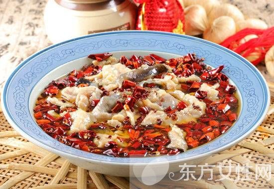 水煮鱼美食制做 水煮鱼的鱼片怎么切