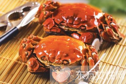 吃螃蟹不能吃什么东西 八种人群不宜吃螃蟹