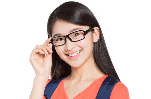 青少年如何预防近视    五大习惯要养成