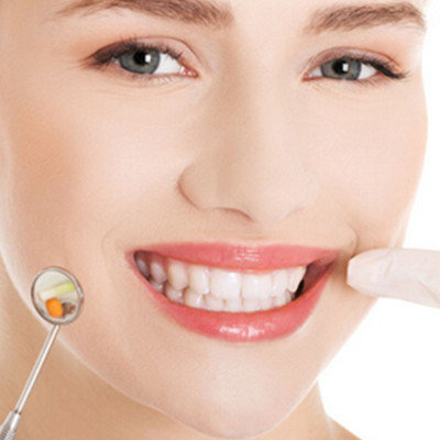 牙齿美白小窍门  七种方法