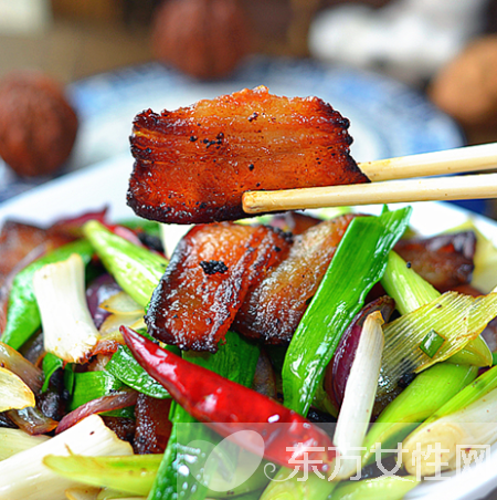 蒜苗炒腊肉的家常做法 简单易学益处多