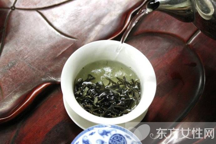 揭隔夜茶的六大妙用 隔夜茶水还有这用途