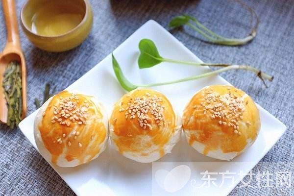 蛋黄酥的做法及配方 2种做法教你轻松做出美味
