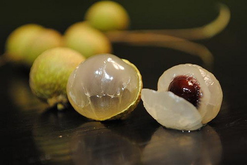 介绍桂圆和龙眼的区别及辨别真假的方法