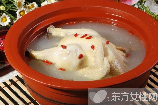 炖鸡汤怎么做有营养 这些人不能喝鸡汤