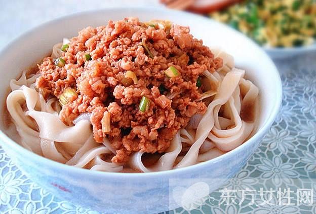 北京炸酱面的做法 几步骤教你做出美味北京炸酱面