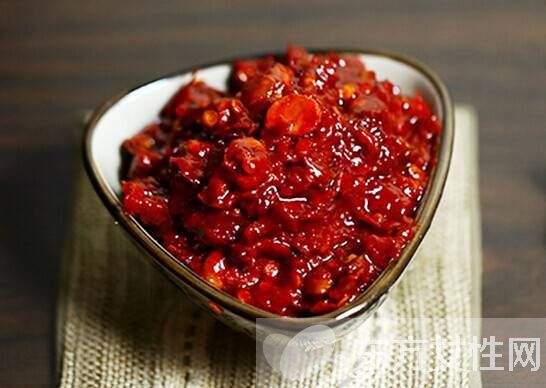 自制辣椒酱该怎么做  4种辣椒酱的简单做法