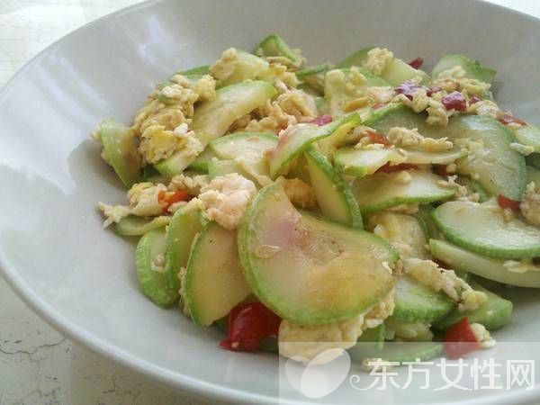 西葫芦炒鸡蛋的做法 两大烹饪技巧需掌握