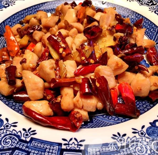 辣子鸡丁怎么做好吃 辣子鸡丁的营养价值