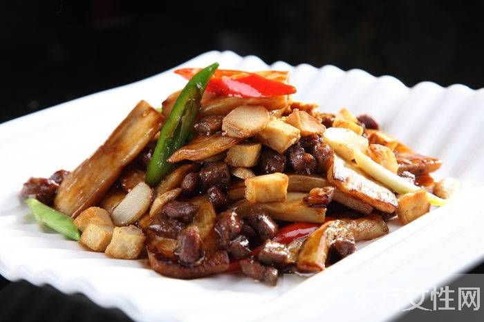 炒茄子的九大家常做法 茄子还有这一功效