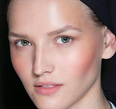 教你5个小妙招改善红血丝