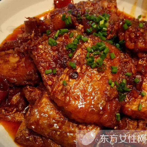 家常红烧带鱼的做法 鱼的营养价值及功效