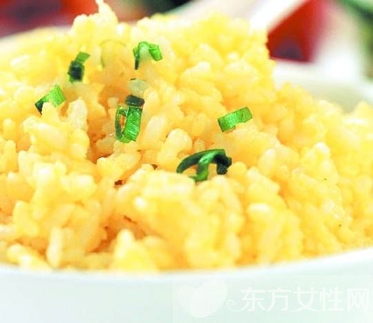 蛋炒饭怎么做好吃 蛋炒饭简单做法