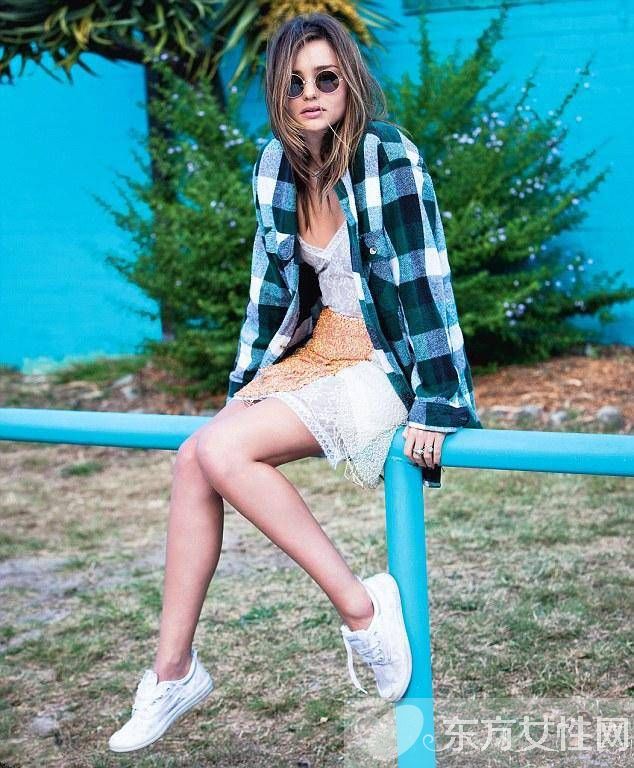 白色运动鞋怎么洗  白色运动鞋发黄怎么办