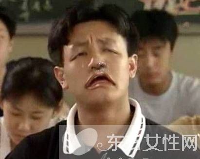 眼睛哭肿了怎么快速消肿 哭后避免浮肿的三大方法