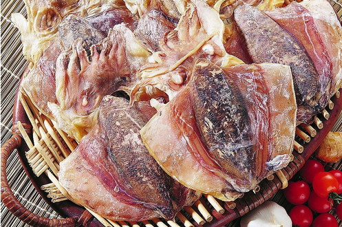 墨鱼的营养价值      富含钙磷铁蛋白质