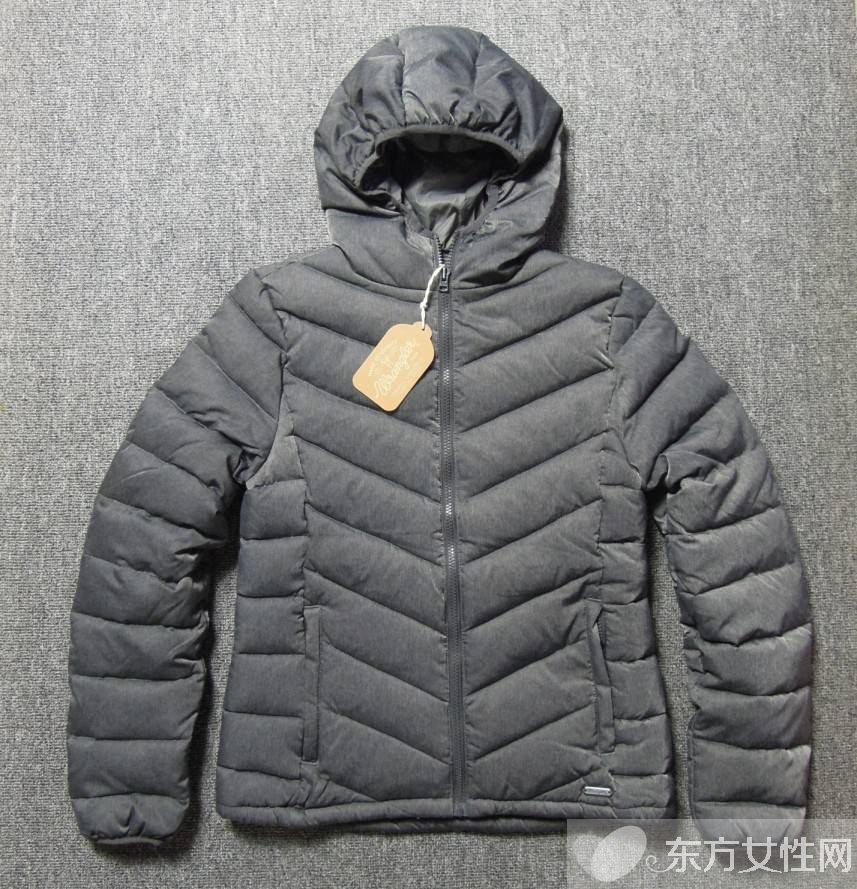 羽绒服用什么洗最好 应做好三大项