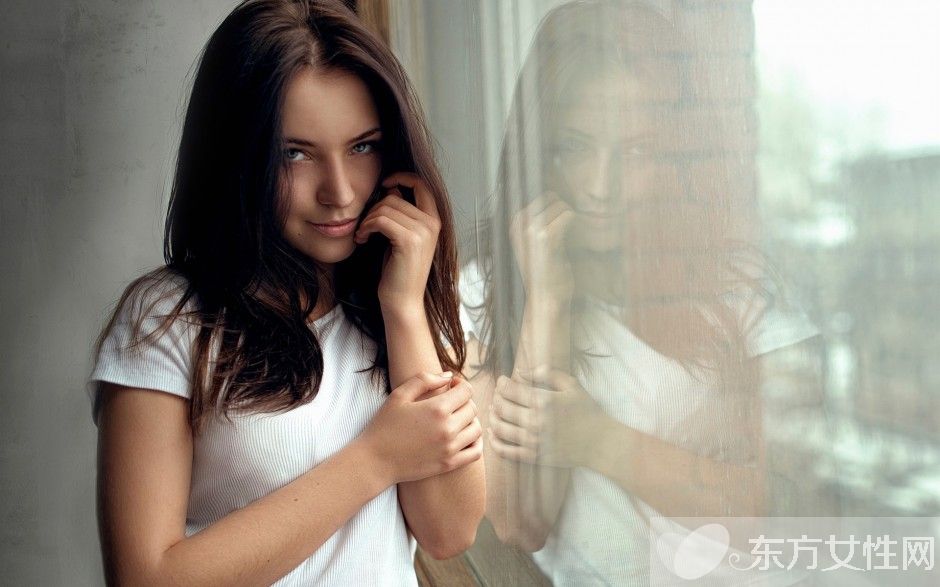 白衣服发黄怎么洗白  白色衣服如何防止变黄