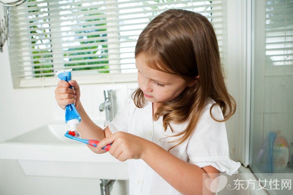 牙膏的作用有哪些  牙膏洗脸有什么好处