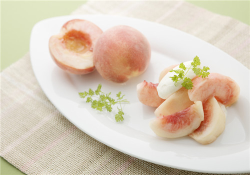 桃子的营养价值有哪些 怎么吃最健康