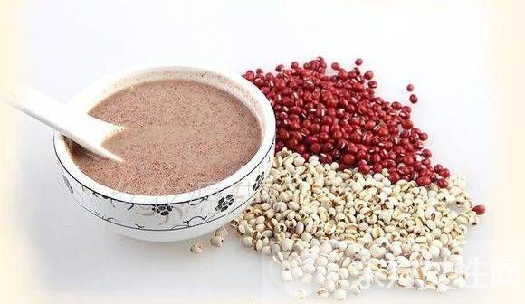 红豆薏米汤的功效与作用 红豆薏米汤的两大制作方法