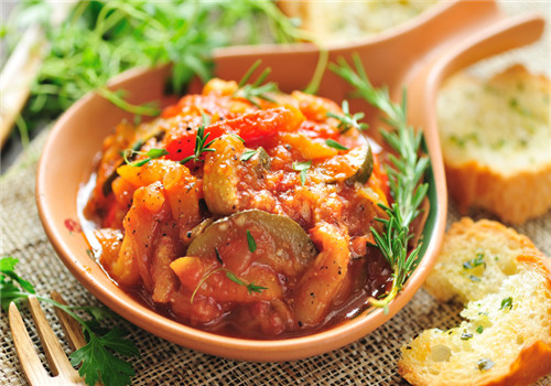 迷迭香的功效与作用 有助于提高青少年的记忆力