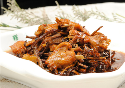 揭茶树菇的营养价值 健脾止泻抗癌防癌