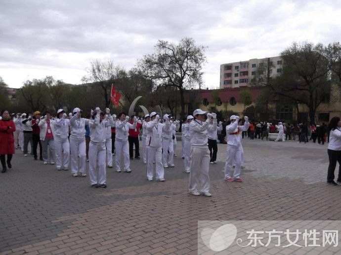 行进有氧健身操的好处 行进有氧健身操的5点要求