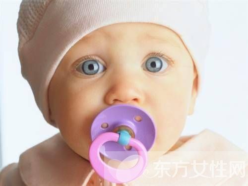 安抚奶嘴的利弊 如何让宝宝正确使用安抚奶嘴