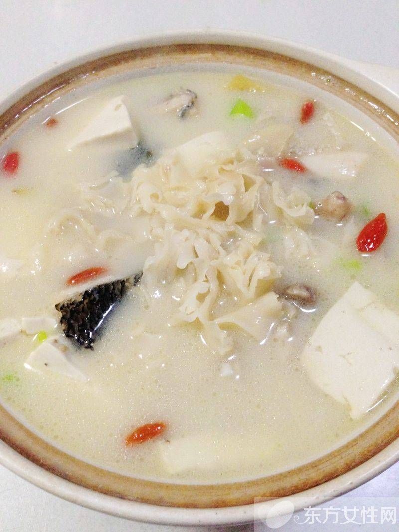 鱼头豆腐汤的家常做法 不止好吃这么简单