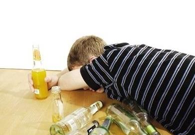 酒后胃难受吃什么好 酒喝多了胃难受怎么办