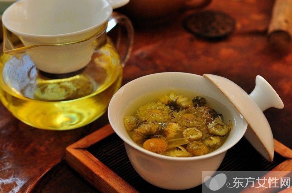 菊花茶的功效与禁忌 喝菊花茶的注意事项