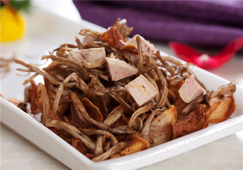 揭茶树菇的营养价值 健脾止泻抗癌防癌