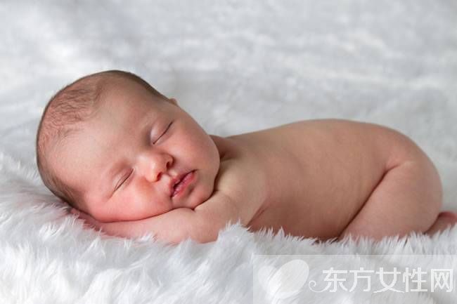 两个月的宝宝睡眠时间 什么原因影响宝宝睡眠呢