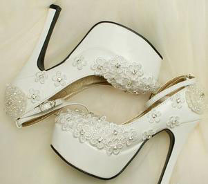 拍婚纱照需要准备什么 以下这些东西千万别忘