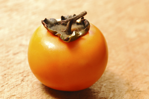 揭柿子的热量 怎么吃柿子才对人体健康有益