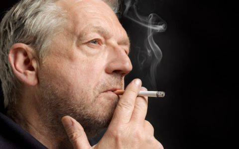 吸收二手烟的危害你知哪些 怎么把危害降低