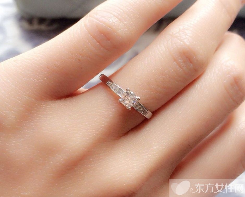 女生戒指戴法的含义 戴错戒指会引起很多误会的哦