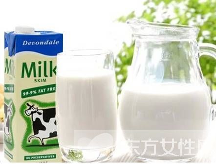 哪种脱脂牛奶好 脱脂牛奶与全脂牛奶的区别