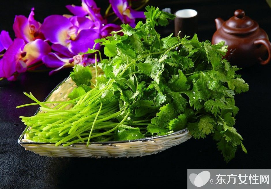 香菜的功效与作用及禁忌 这些人群最好少吃香菜