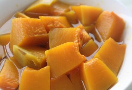 蒸南瓜的家常做法 蒸南瓜有什么营养价值