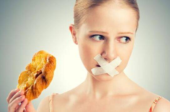 生活健康小常识 睡前干这些事等于慢性自杀