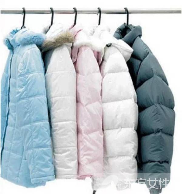 羽绒服应该怎么洗 清洗羽绒服的注意事项需谨记