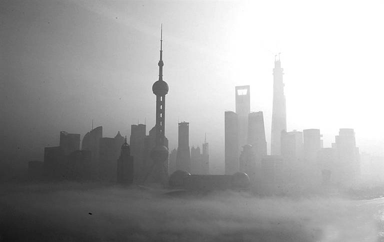 雾霾行车注意事项与安全原则 别让天气影响驾驶