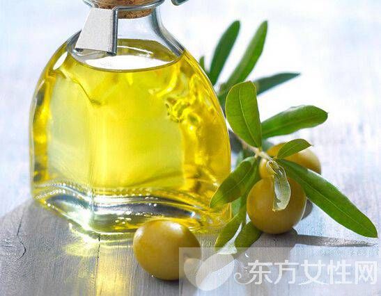 初榨橄榄油的食用方法 橄榄油的好处居然这么多