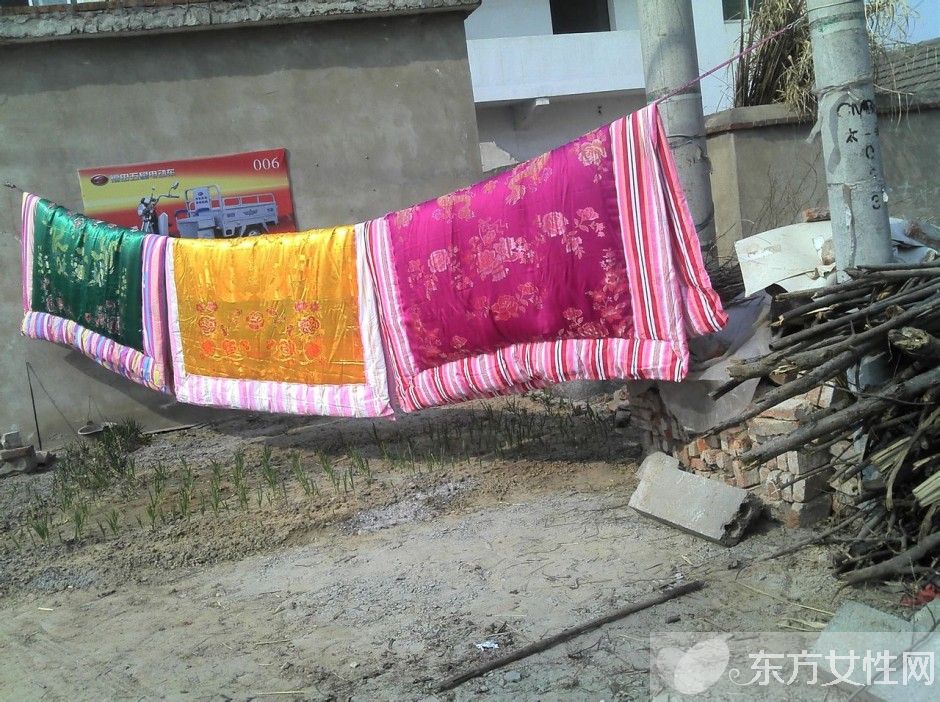 你知道被子晒多久吗 晒被子时还需注意一些细节