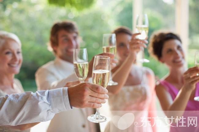 你须知晓的敬酒礼仪常识七要点